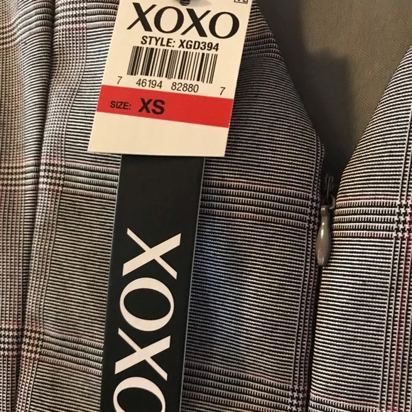 XOXO Dress - Picture 7 of 7